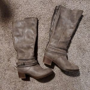 Sugar valley taupe boots (never worn)
